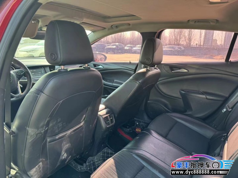 18年别克威朗轿车抵押车出售