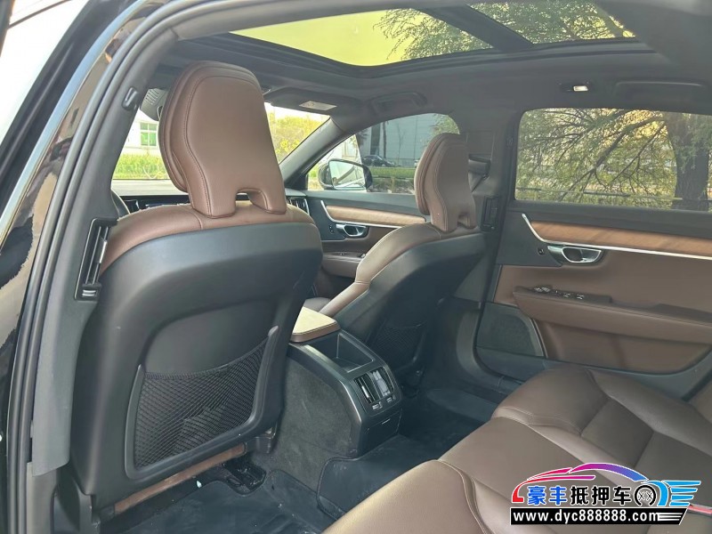 22年沃尔沃S90轿车抵押车出售