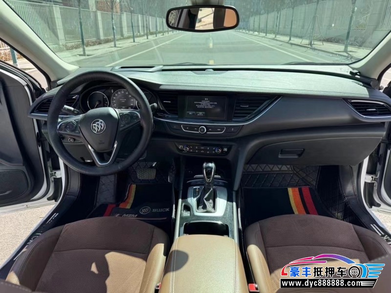 17年别克君威轿车抵押车出售