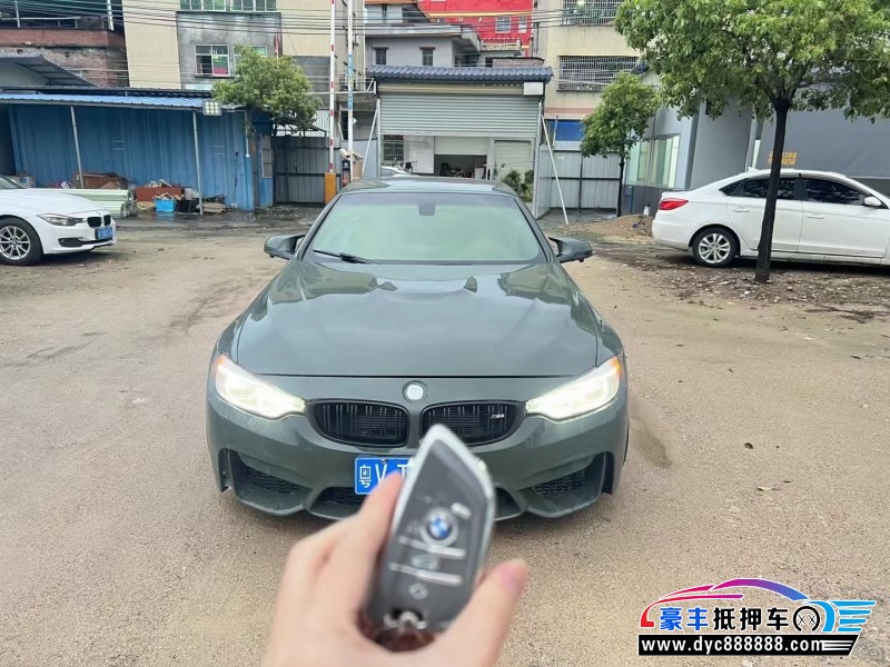 15年宝马M4轿车抵押车出售
