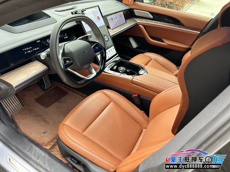 23年哪吒S轿车抵押车出售