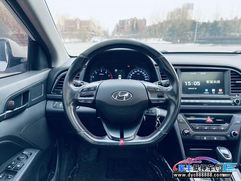 17年现代领动轿车抵押车出售