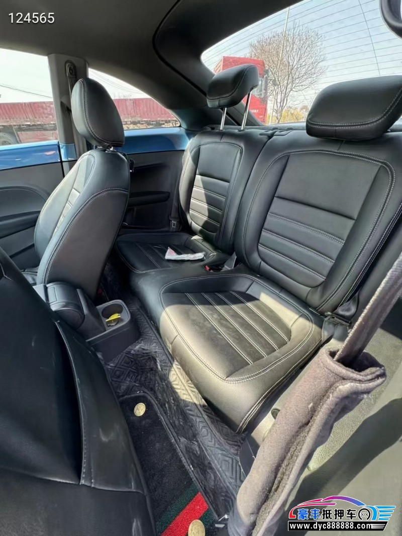 20年大众甲壳虫轿车抵押车出售