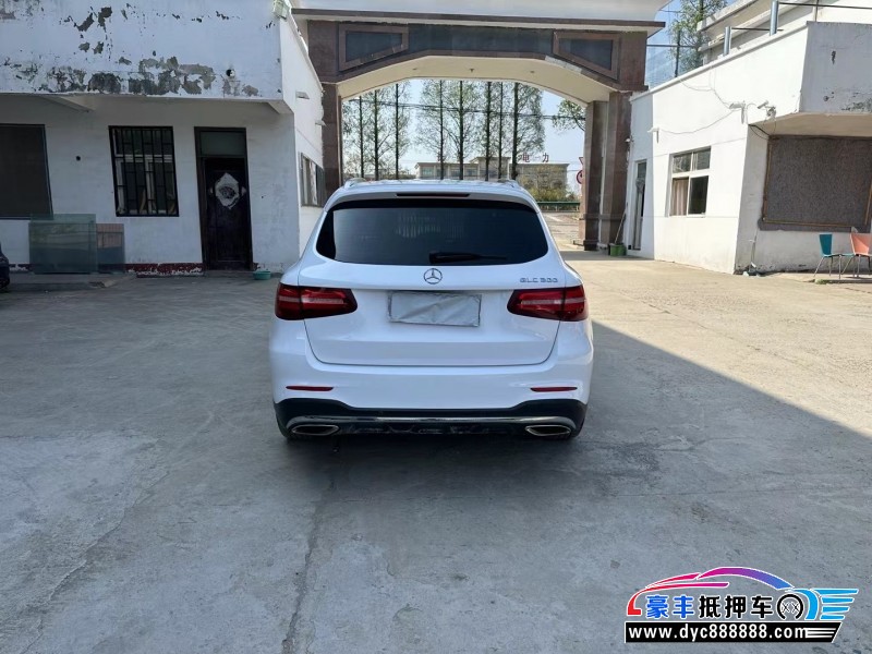 17年奔驰GLC轿车抵押车出售
