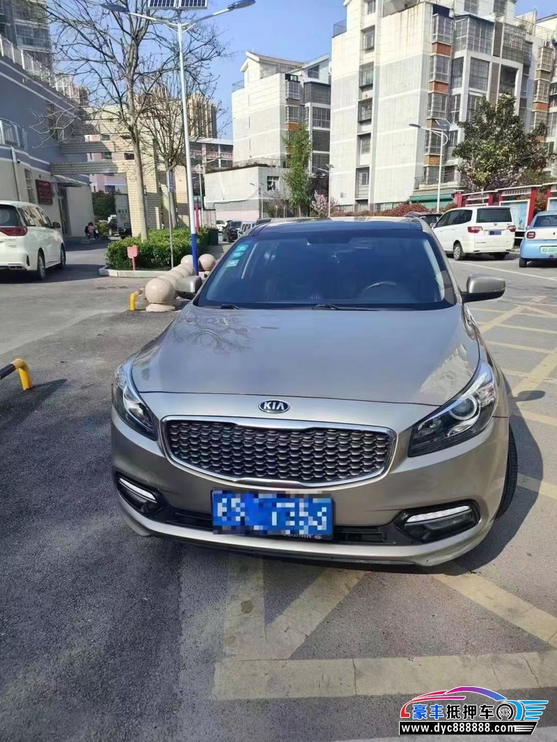 15年起亚K4轿车抵押车出售