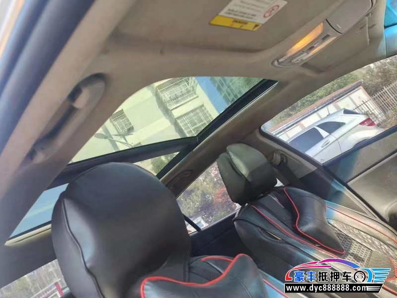 15年起亚K4轿车抵押车出售