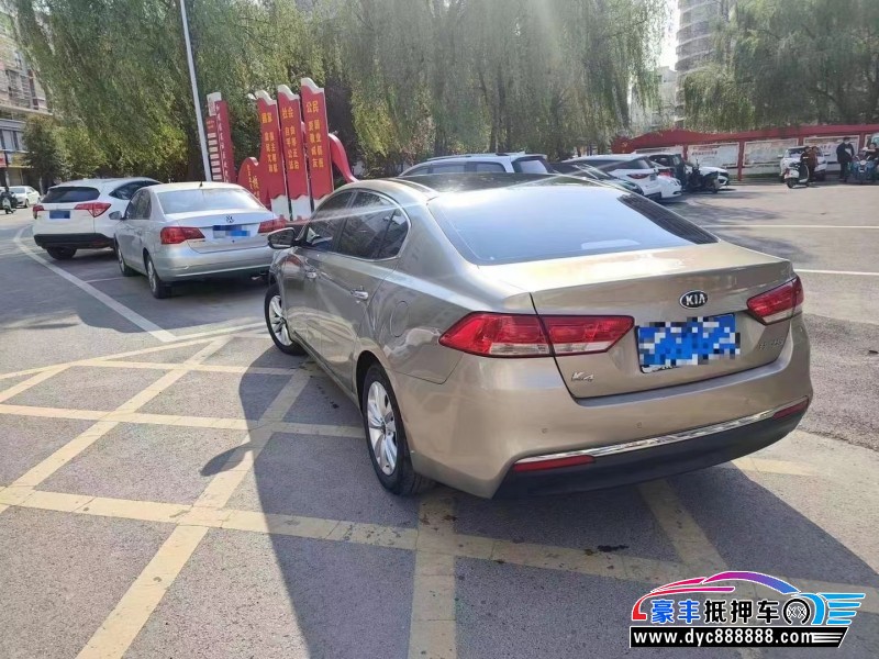 15年起亚K4轿车抵押车出售