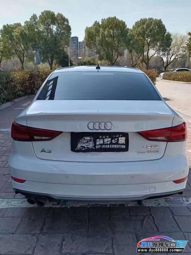 20年奥迪A3轿车抵押车出售