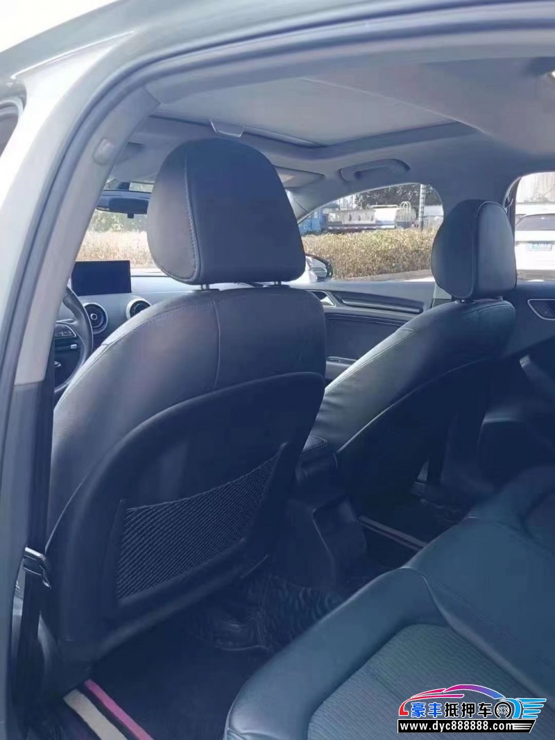 20年奥迪A3轿车抵押车出售