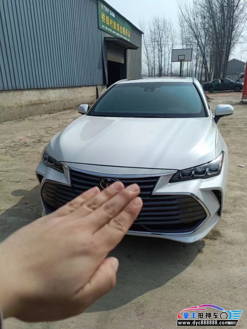 22年丰田亚洲龙轿车抵押车出售