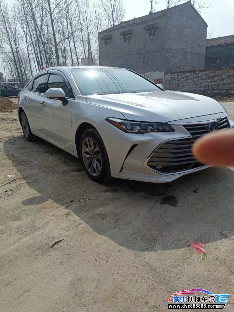 22年丰田亚洲龙轿车抵押车出售