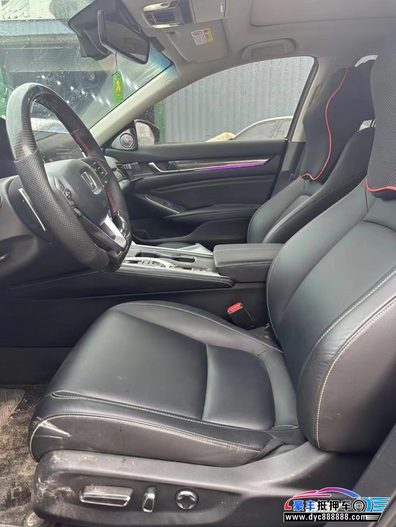 22年本田雅阁轿车抵押车出售