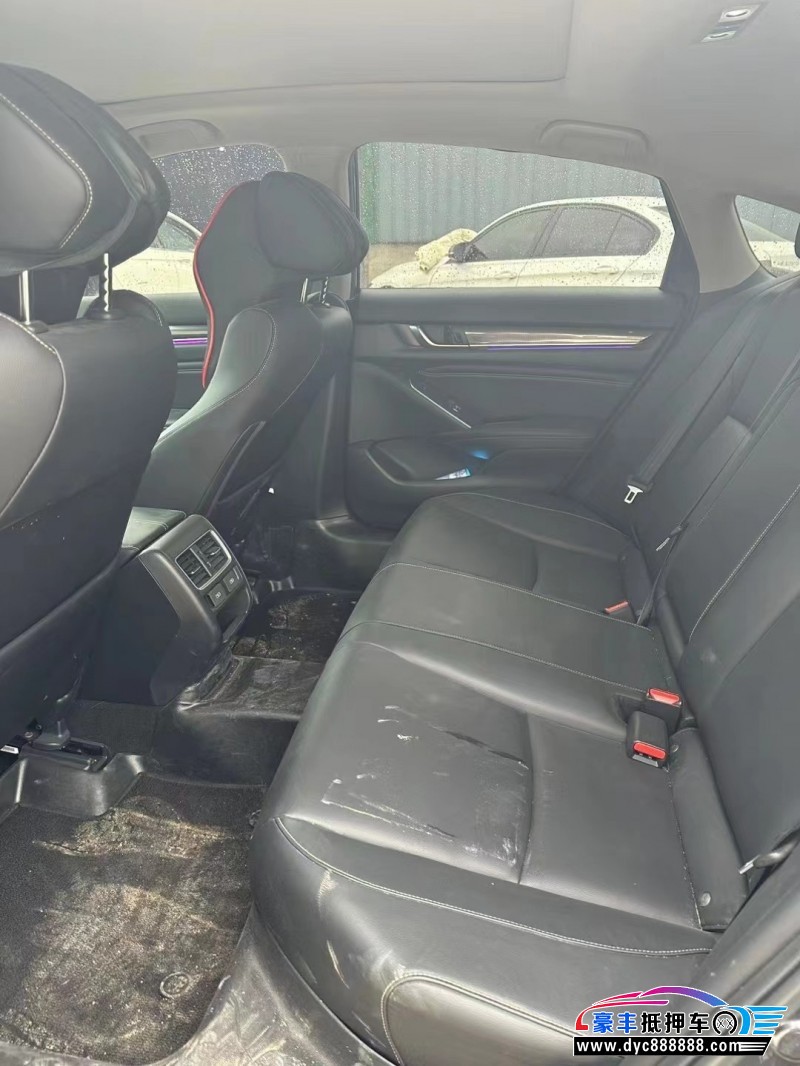 22年本田雅阁轿车抵押车出售