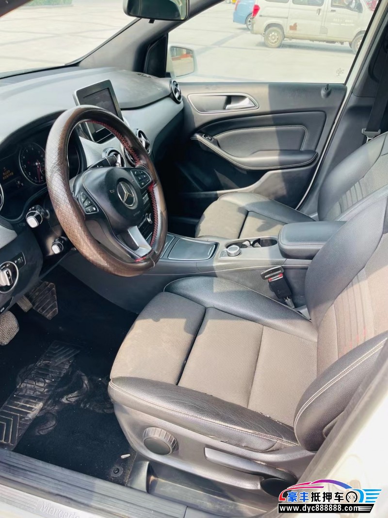 16年奔驰B轿车抵押车出售