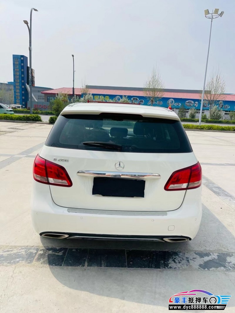 16年奔驰B轿车抵押车出售