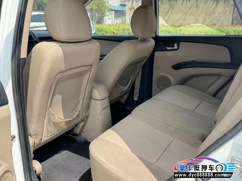 15年起亚狮跑SUV抵押车出售