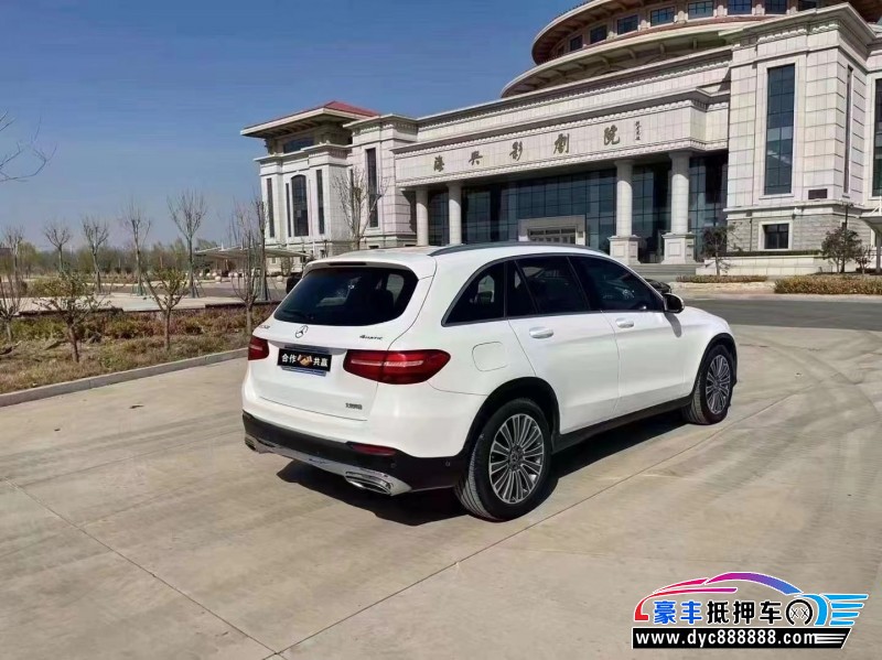 17年奔驰GLC轿车抵押车出售