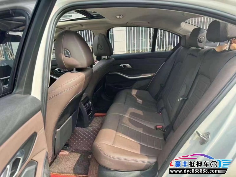20年宝马3系轿车抵押车出售