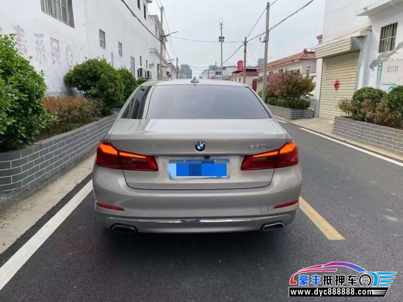 17年宝马5系轿车抵押车出售