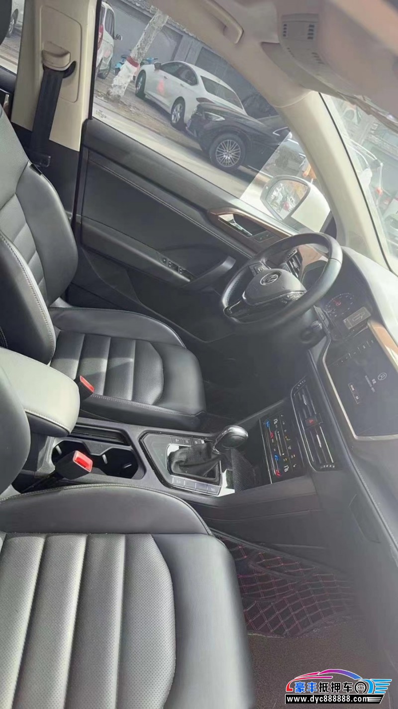 21年大众途岳轿车抵押车出售