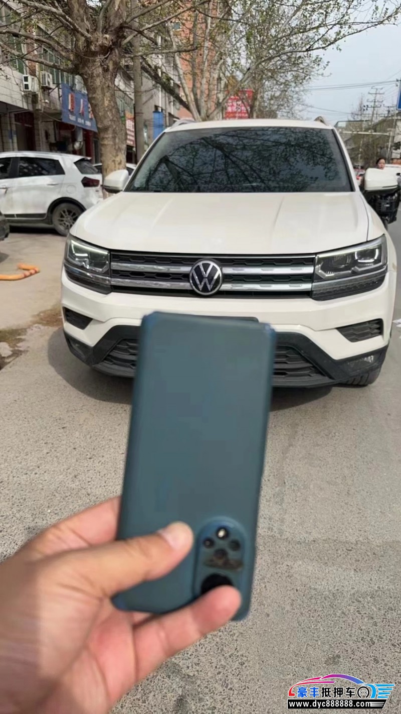 21年大众途岳轿车抵押车出售