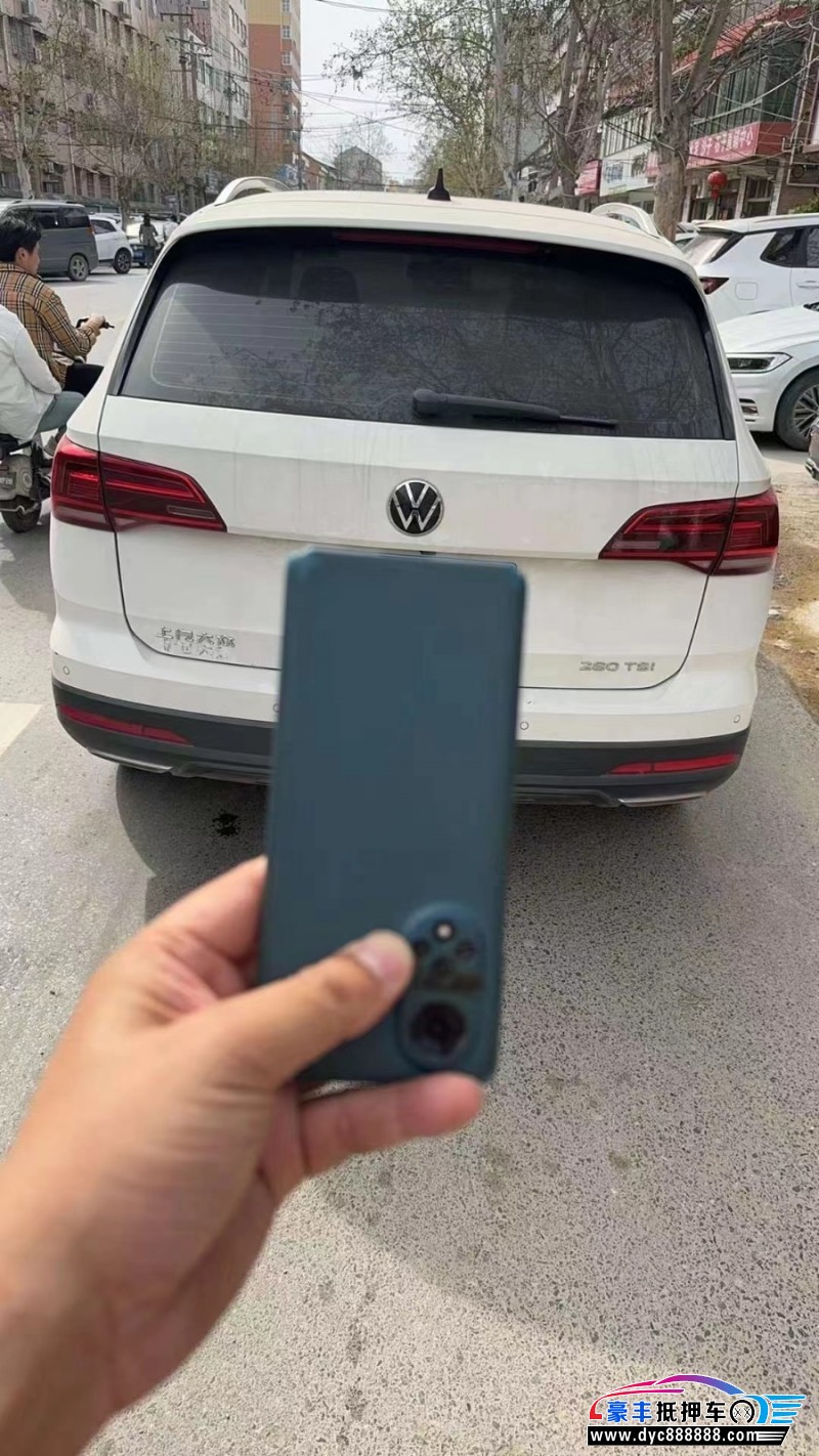 21年大众途岳轿车抵押车出售