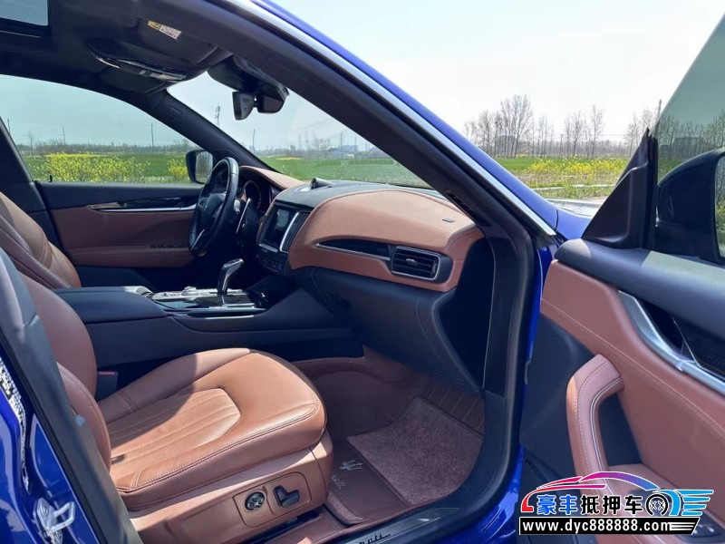 20年玛莎拉蒂莱万特轿车抵押车出售