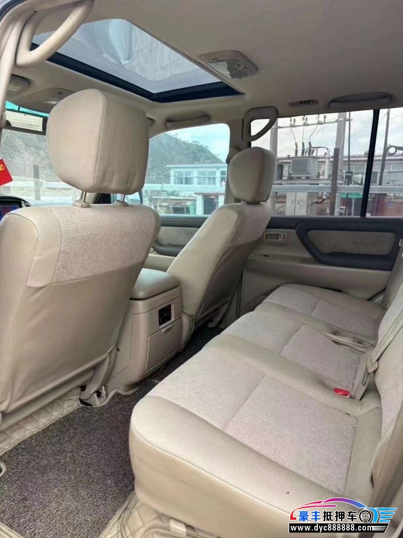 04年丰田兰德酷路泽（陆巡）轿车抵押车出售