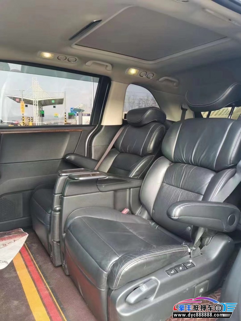 17年本田艾力绅轿车抵押车出售