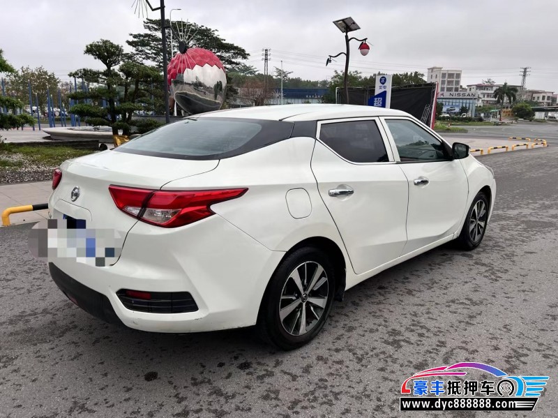 19年日产蓝鸟轿车抵押车出售