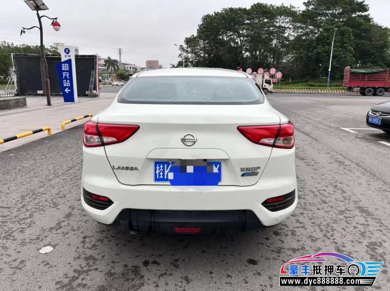 19年日产蓝鸟轿车抵押车出售