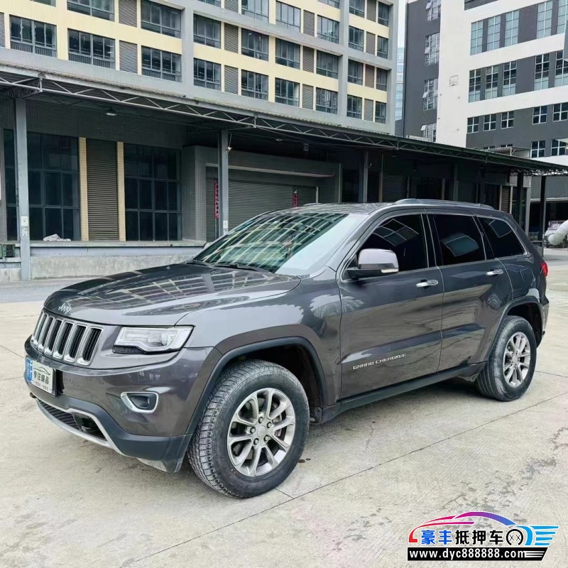 17年Jeep大切诺基轿车抵押车出售