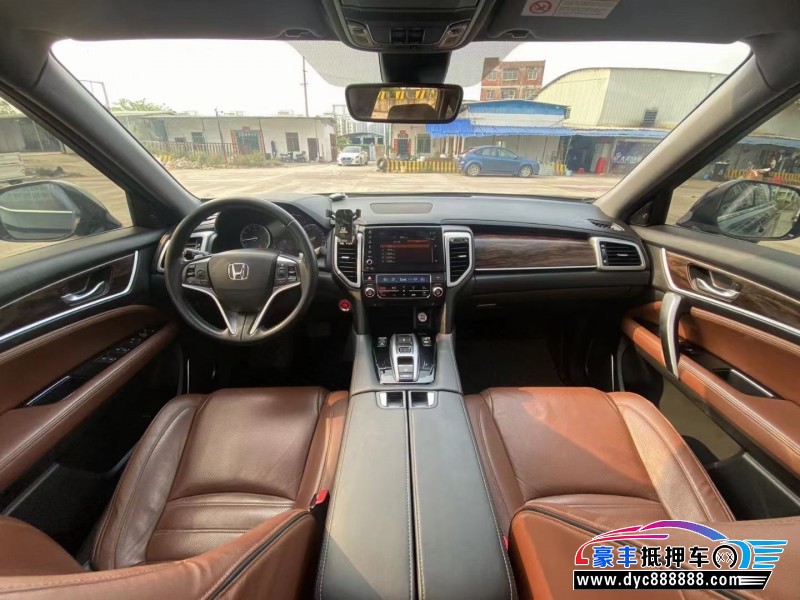 18年本田UR-V轿车抵押车出售