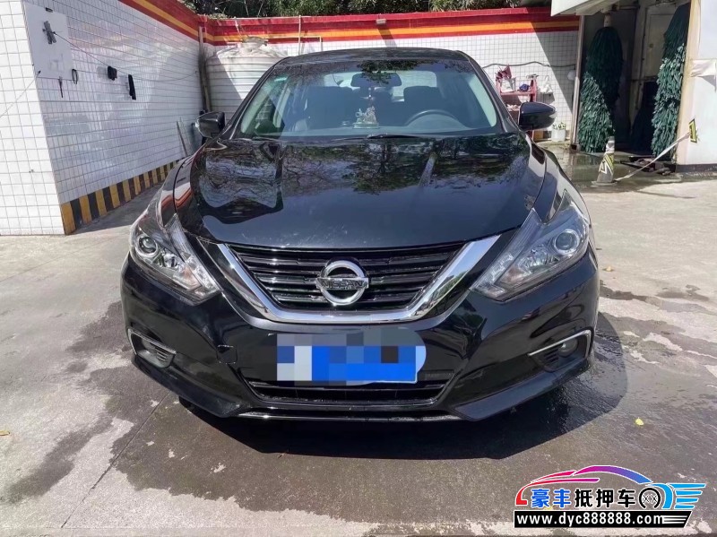 16年日产天籁轿车抵押车出售