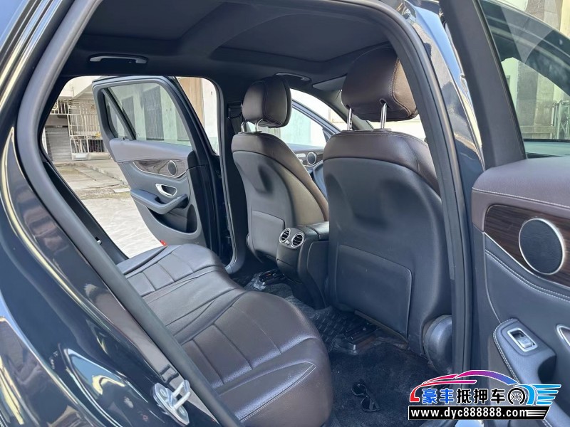 17年奔驰GLCSUV抵押车出售