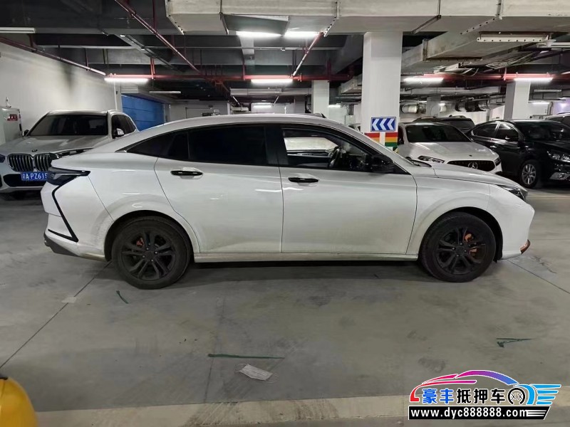 23年东风风神奕炫轿车抵押车出售