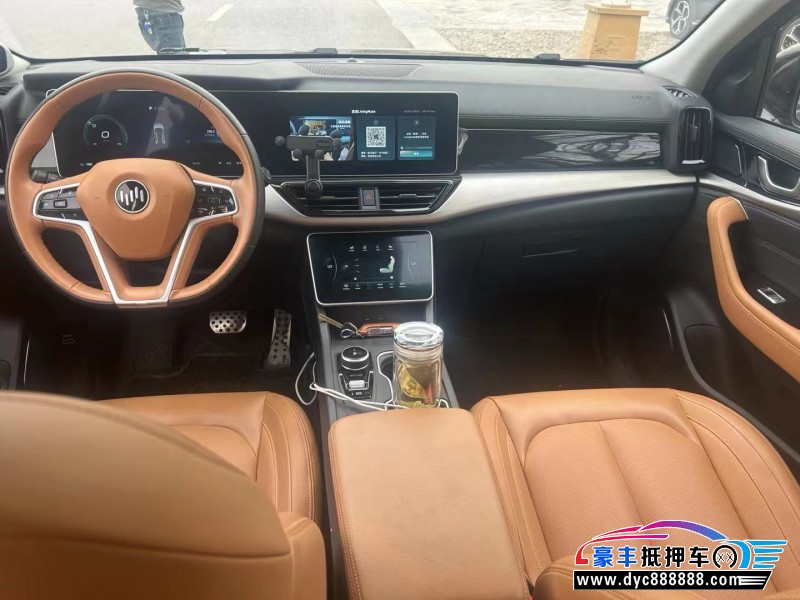 23年威马汽车w6轿车抵押车出售