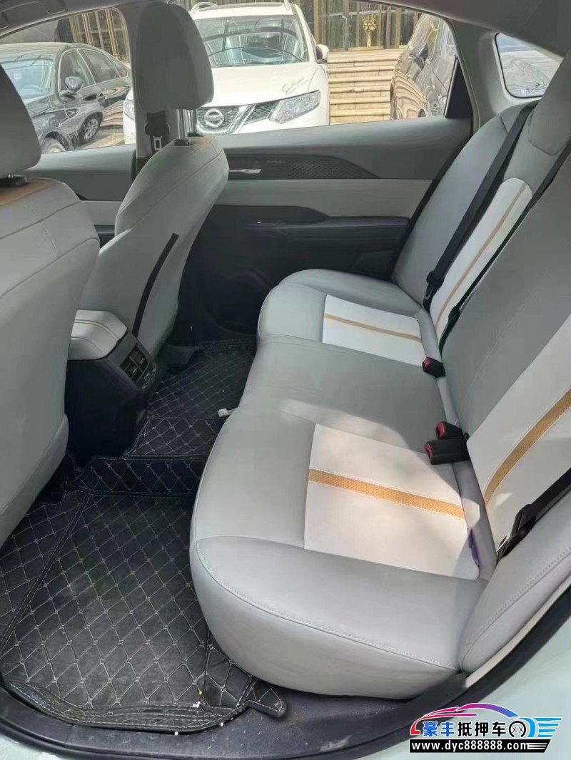 23年东风风神E70轿车抵押车出售