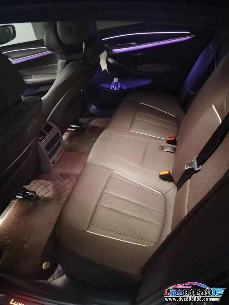 22年宝马5系轿车抵押车出售