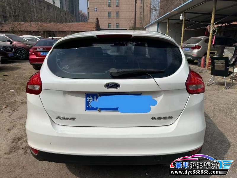 17年福特福克斯轿车抵押车出售