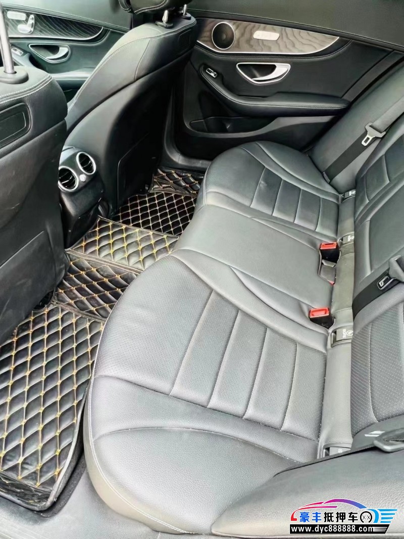 17年奔驰C轿车抵押车出售