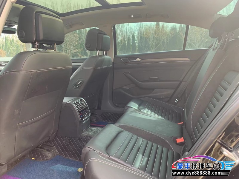 21年大众迈腾轿车抵押车出售