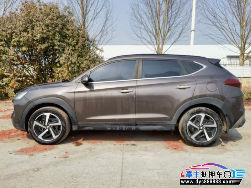 20年现代途胜轿车抵押车出售