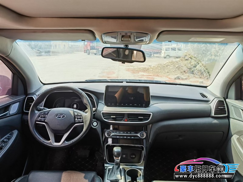 20年现代途胜轿车抵押车出售