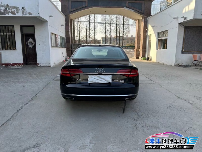 17年奥迪A8轿车抵押车出售