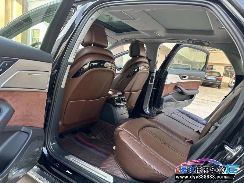 17年奥迪A8轿车抵押车出售