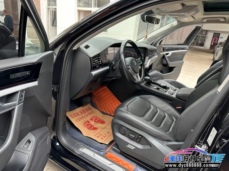 19年大众途锐SUV抵押车出售