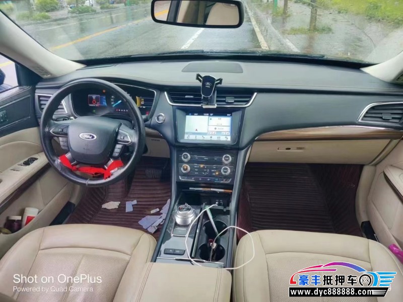 17年福特金牛座轿车抵押车出售