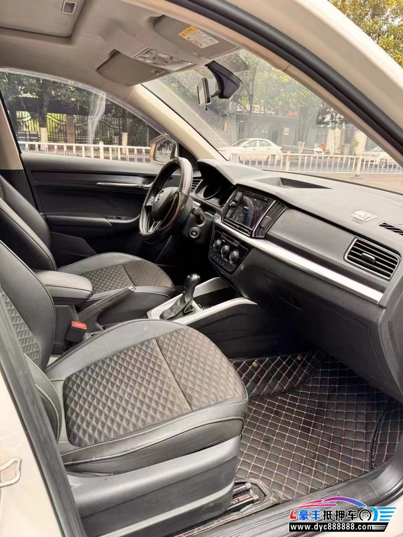 19年斯柯达柯米克轿车抵押车出售