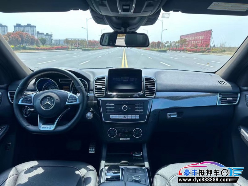 17年奔驰GLE轿车抵押车出售